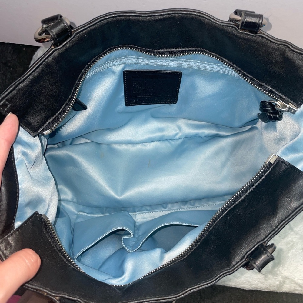 Coach ‘Gallery’ E/W Shoulder Tote - Picture 13 of 15